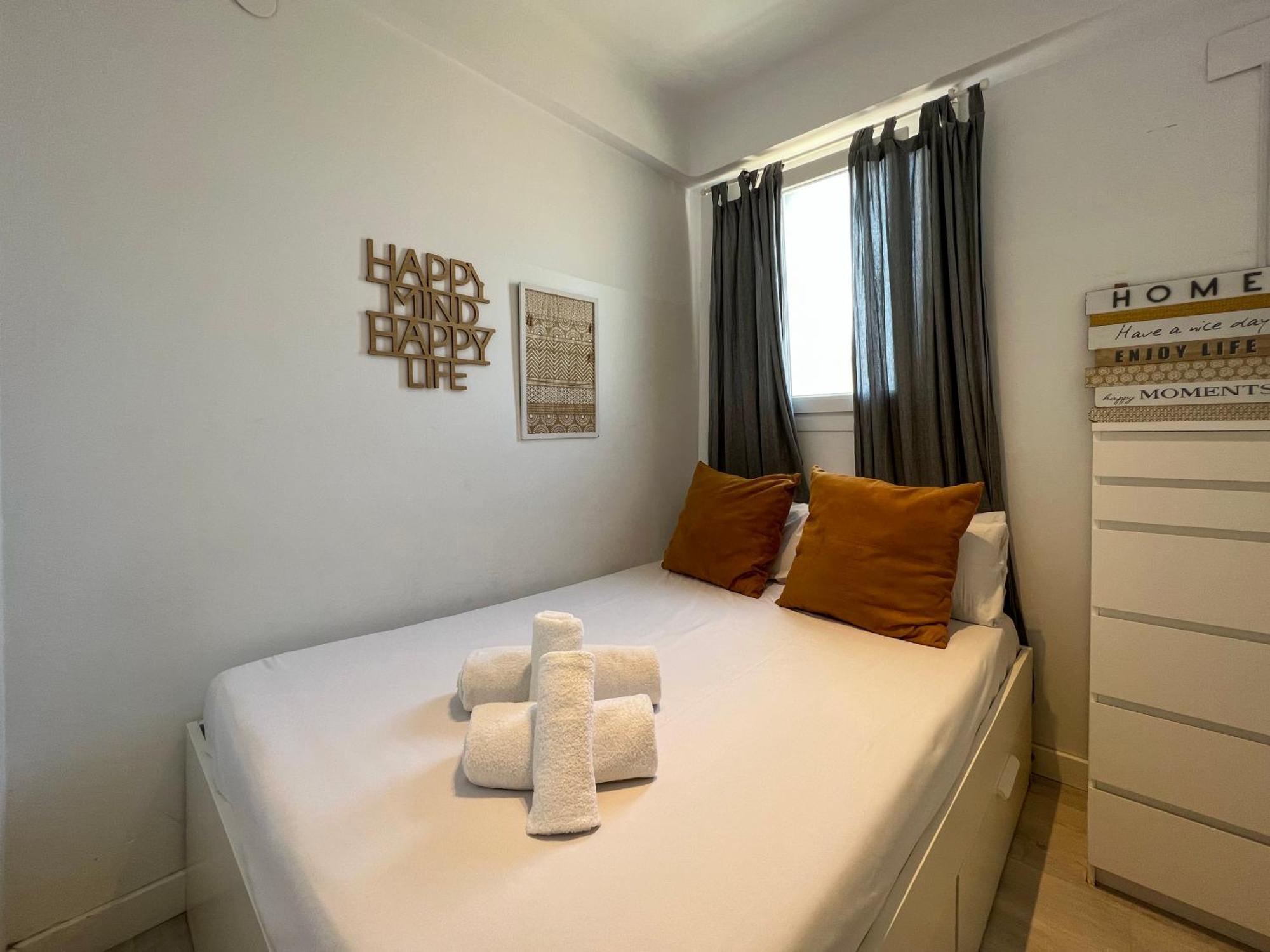 Stay U-Nique Apartments Seneca Barselona Dış mekan fotoğraf